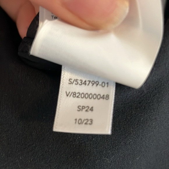 Athleta Transcend 7/8 Bodysuit Women’s Size Medium Yoga Athletic Workout Black - Picture 14 of 14